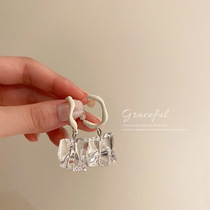 Korean irregular transparent acrylic earrings wind Baroque niche design ear buckle earrings female fashion Wild