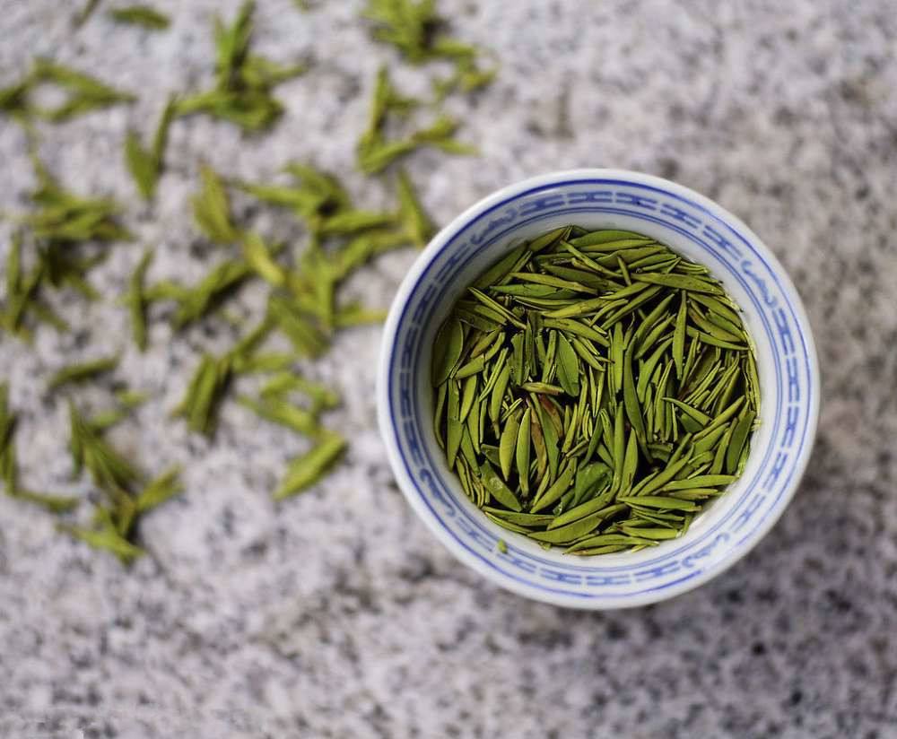 不是所有的银针都是白茶,还有君山银针!9