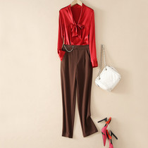 Fashion age-reducing foreign-style silk suit female 2021 New mulberry silk high-end big-name belly shirt two-piece set