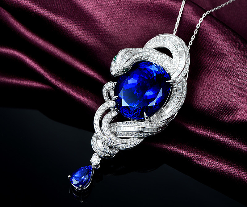 米莱珠宝 32.55克拉5a级坦桑石吊坠女 18k金彩色宝石镶4.85克拉钻