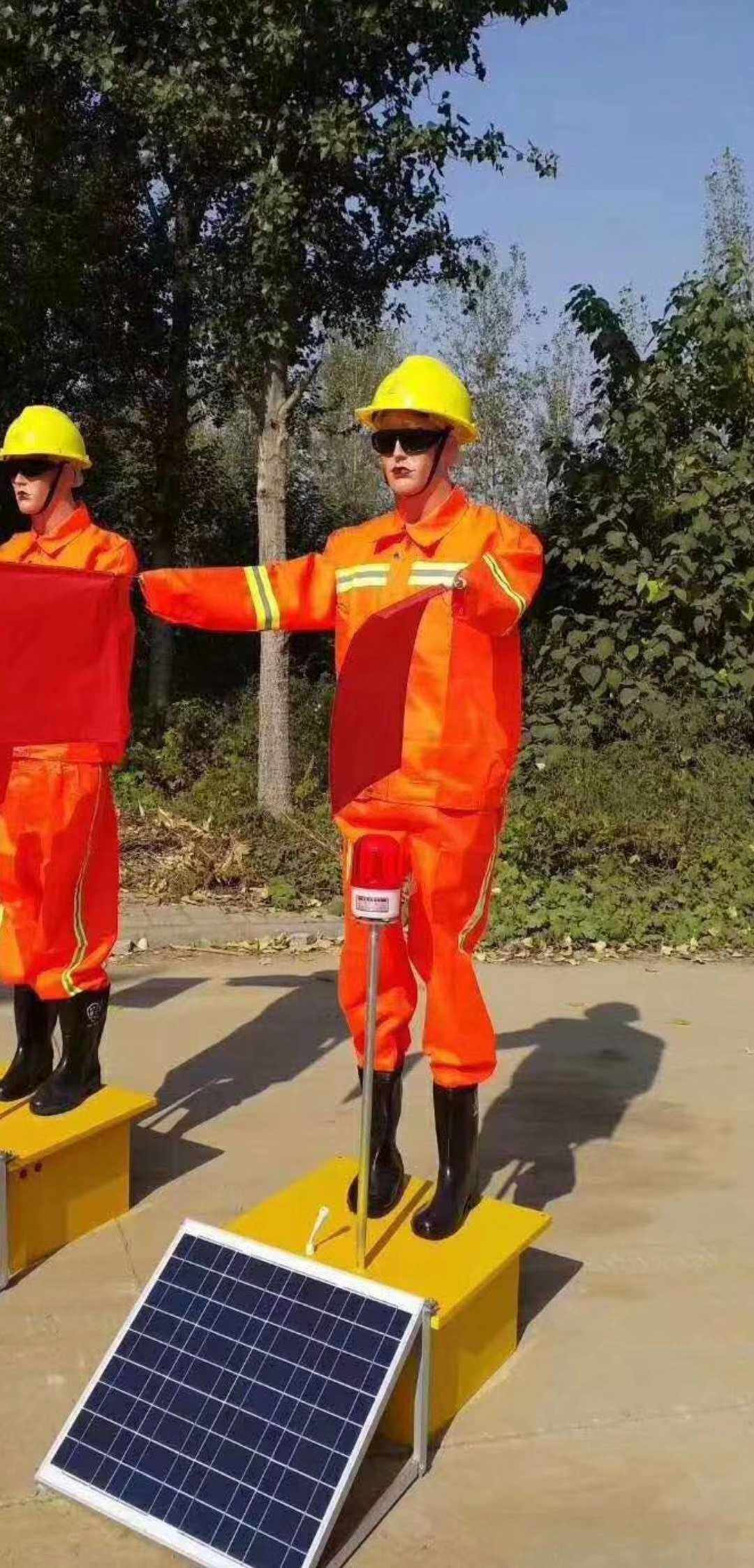 太阳能保通机器人仿真指挥员高速摇旗安全员交通指挥道路施工假人