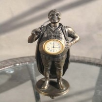 (Veroni crafts) resin tabletop figure art timepiece-The African grandpa takes an eye bag