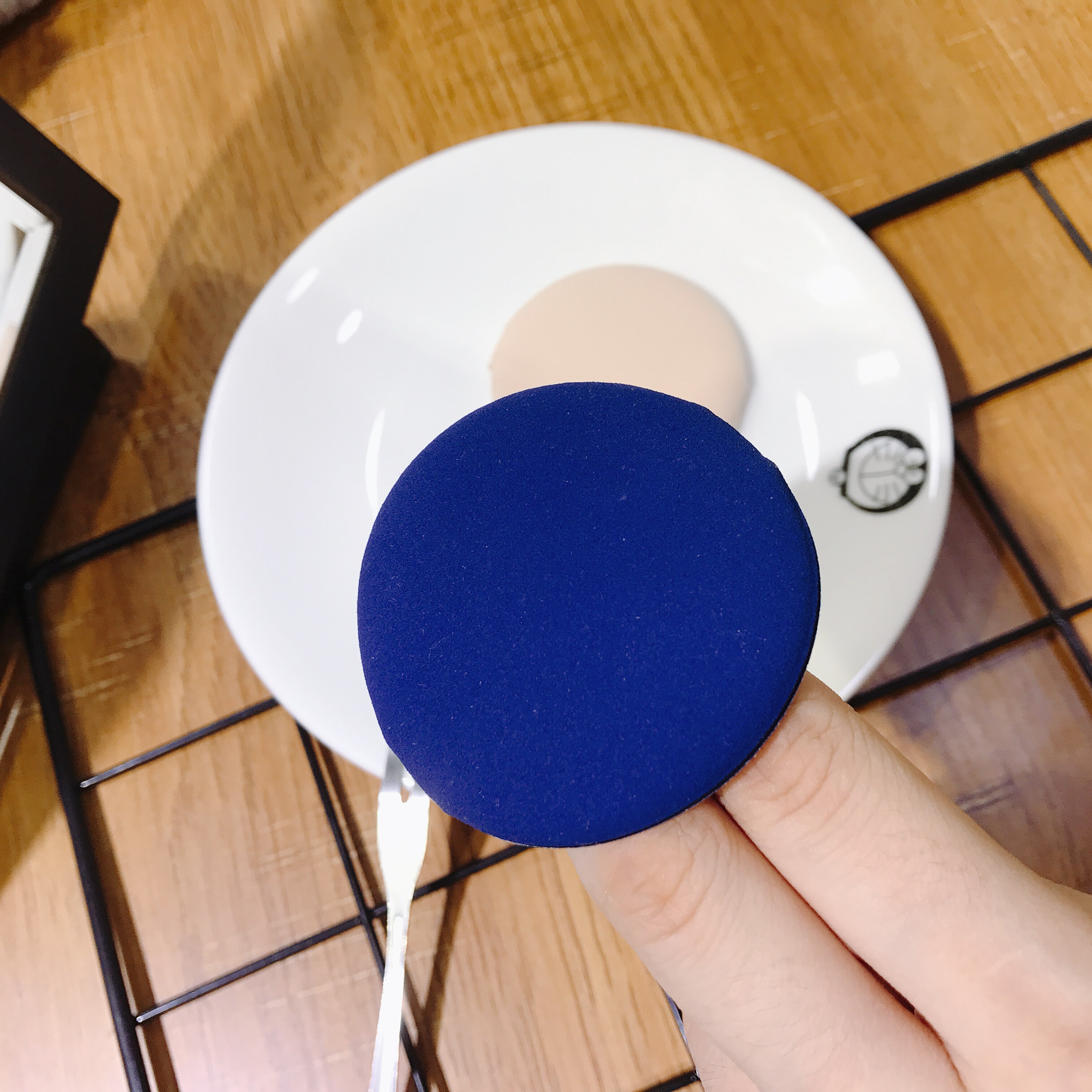 商品选购 定妆粉扑 价格: 9.00 现价:9.