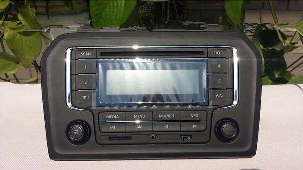 13 15款新捷达cd机出租版完美无损安装 大众原车车载带面板usb