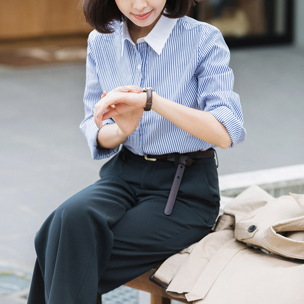 沫里 秋款简约翻领白色长袖棉衬衫 基本款百搭ol宽松通勤上衣 女