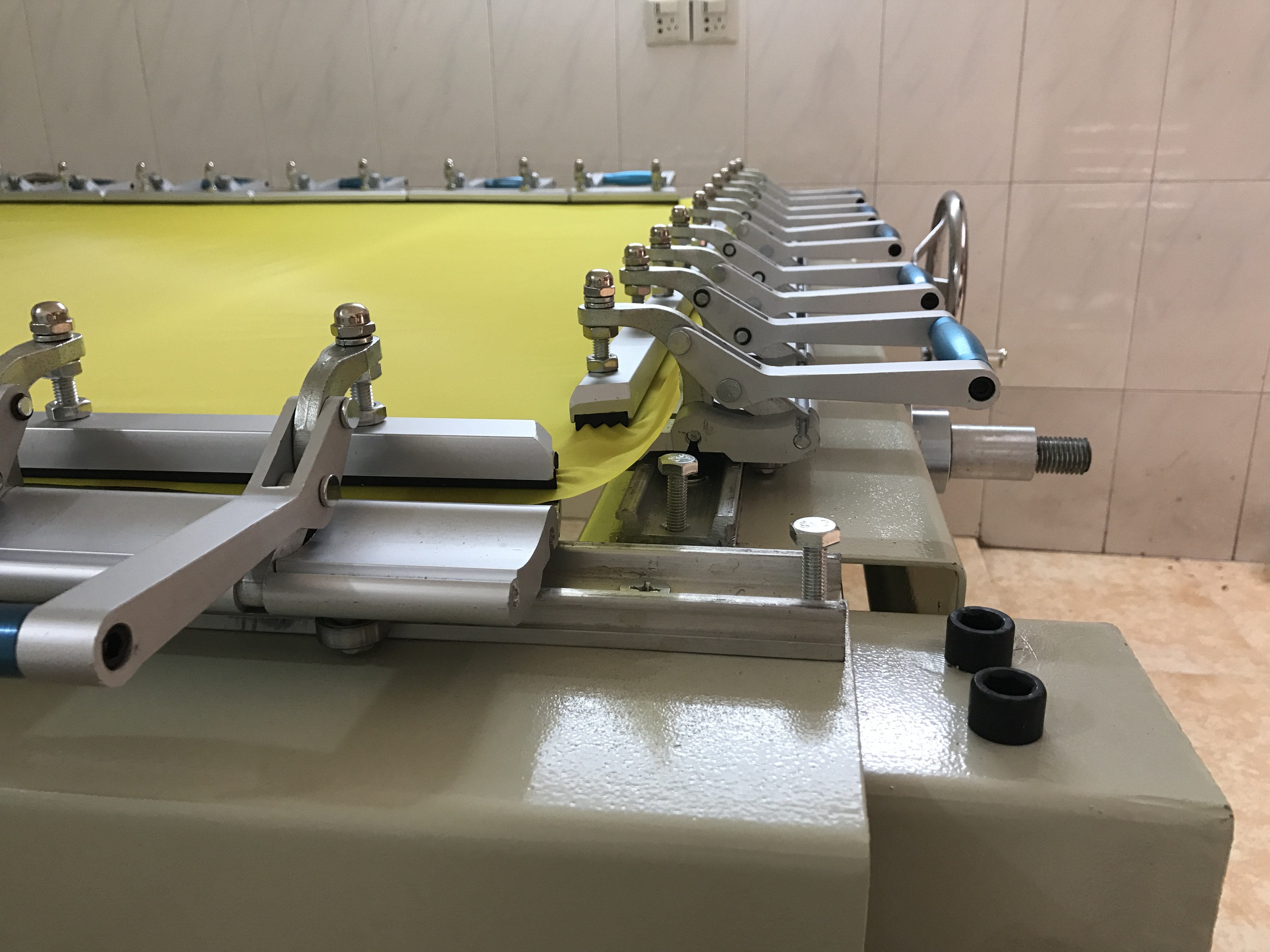 铝双夹拉网机 双夹头拉网机 气动拉网机 高张力拉网机 机械绷网机