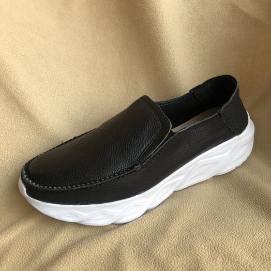 Spring and summer popular men's shoes leisure leisure shoes take the head layer of cowhide sneakers breathable solid and wear -resistant sole Spring and summer popular men's shoes leisure leisure shoes take the head layer of cowhide sneakers breathable solid and wear -resistant sole
