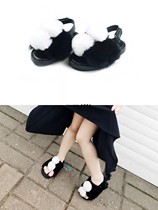 Ins baby 20 seasons good wear minnapx with parent-child fur shoes black and white ball imitation fur sandals