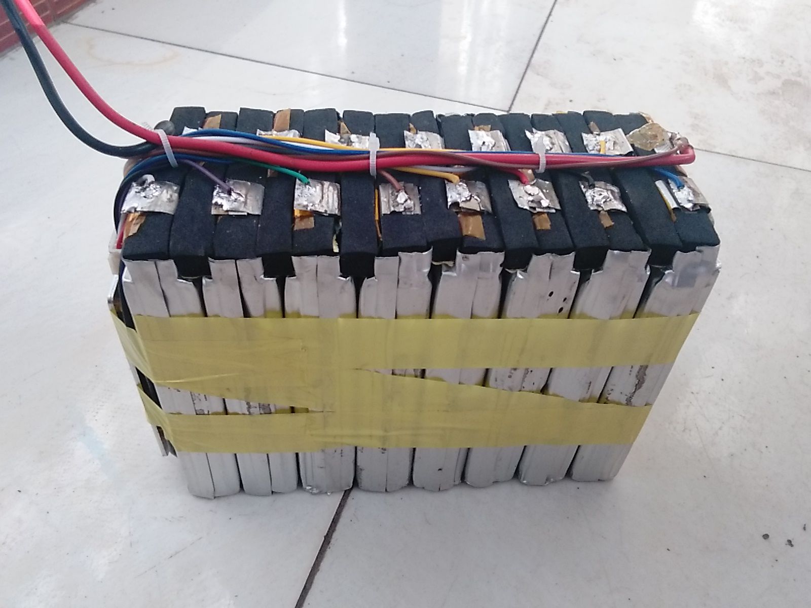 维修电动车锂电池组摩托通用电瓶组装激活维护48v36安10ah伏检测