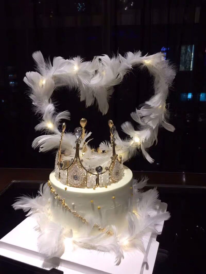 ins抖音网红发光翅膀爱心女王皇冠创意生日蛋糕礼物福州同城配送