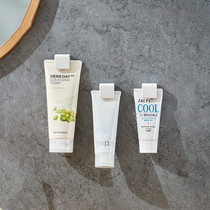 Japanese bathroom hanging rack toothpaste rack toilet washing facial hanging skin care products