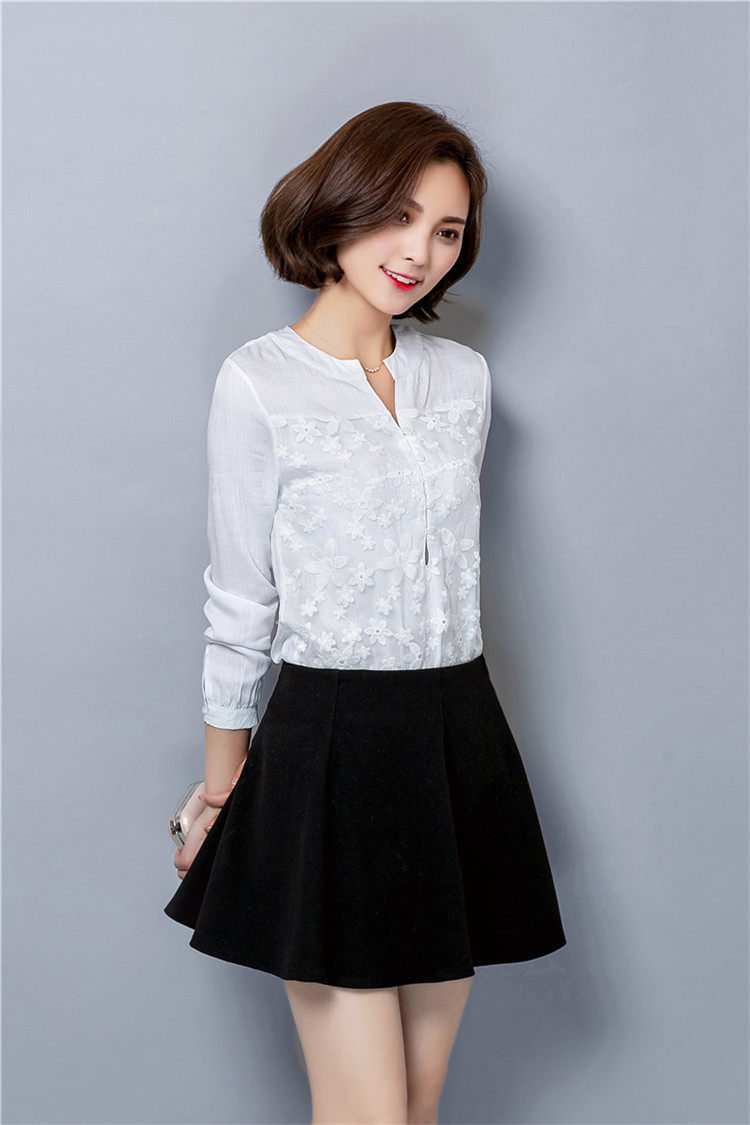 春装新款韩版长袖棉麻欧根纱刺绣花朵衬衣女中长款衬衫潮