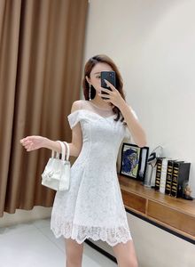 One shoulder French high waist slim super fairy series sweet lace dress