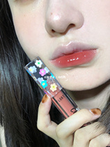 This color I can use empty flortte Floria mirror water gloss lip glaze Dudu lip moisturizing 02 color