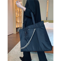 FTM $new nylon fabric chain decoration Joker shoulder bag large capacity tote bag mens and womens computer bag