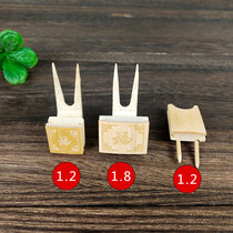 Brother bird with bamboo fruit fork 1 2 chin red 1 8 thrush cage fruit fork bird supplies