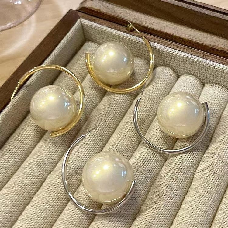 银针C形大珍珠耳钉女小众设计感法式夸张耳环2023年新款气质耳饰