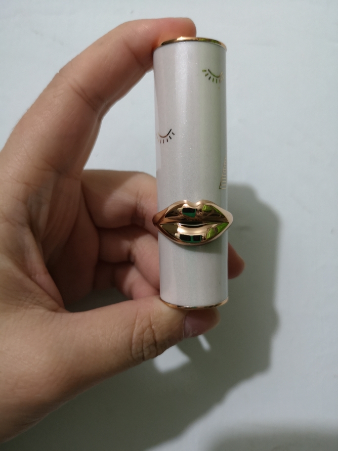 颜色适合秋冬显白适合职场mm的爱蜜哩口红_in榜 颜色适合秋冬显白适合职场mm的爱蜜哩口红