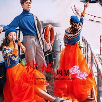 Photo studio exhibition new colorful street shooting theme wedding photography couple autumn and winter sweater location tour clothing