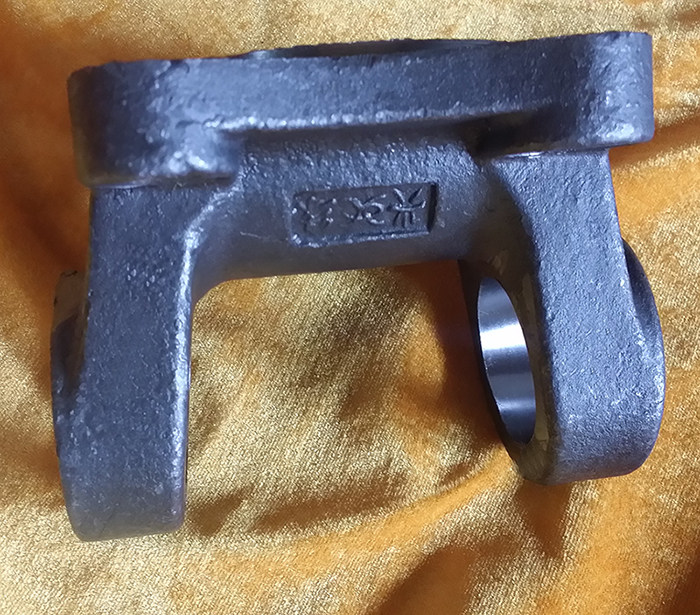 131.6700.140.153传动轴突元叉凸缘叉,万向节连接盘_7折现价20元