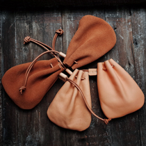 Mini vegetable tanned leather handmade coin purse Leather coin purse First layer cowhide text play coin purse jewelry bag
