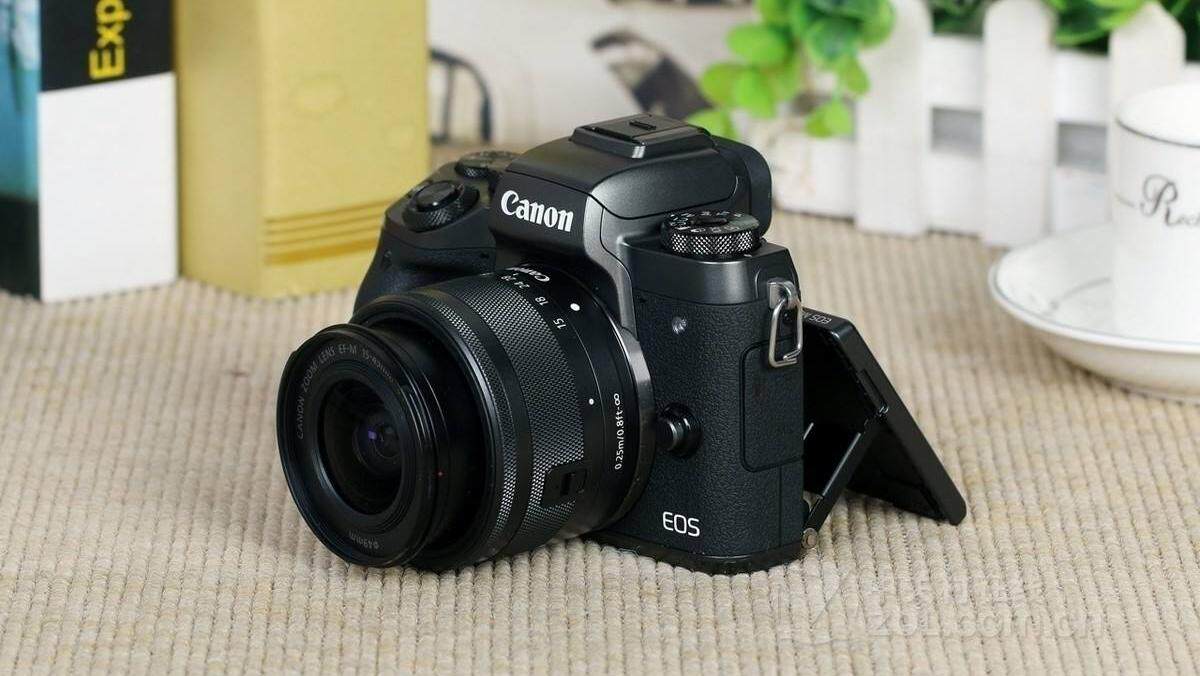 idaban.cn),m5迎来二代更新,佳能微单赶超单反1