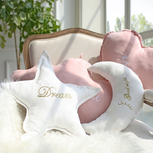 创意超柔软午睡抱枕