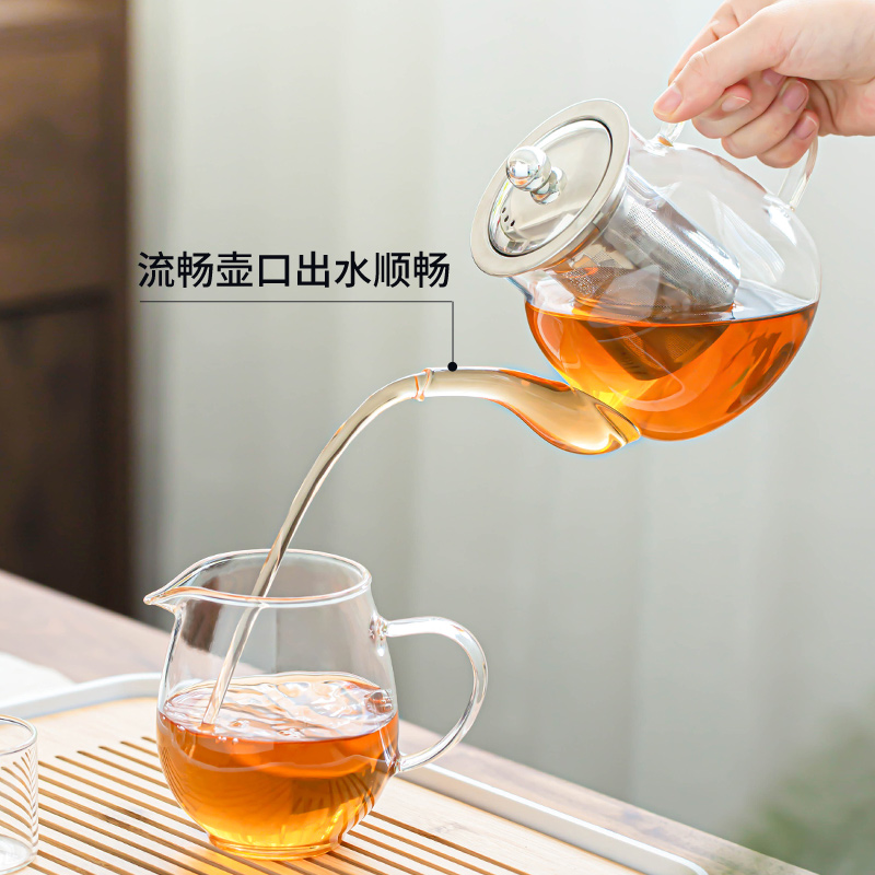 The Heat - resistant glass tea sets of filter contracted tea pot home office to receive a visitor of a complete set of kung fu tea cups