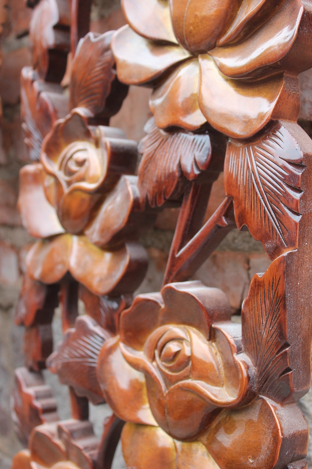 周先荣东阳木雕花电视沙发背景墙手工浮雕雕花板镂空花格壁饰定做