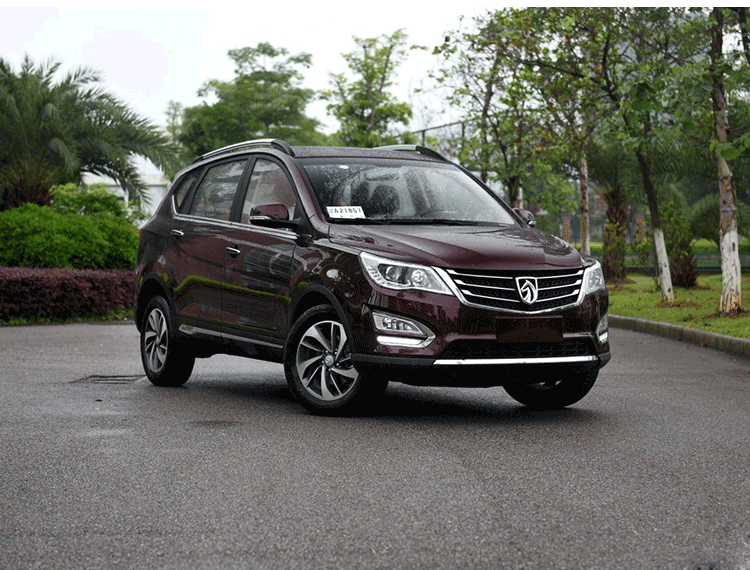 15-16款宝骏560高配雾灯日行灯宝骏560低配升高配专用前雾灯改装