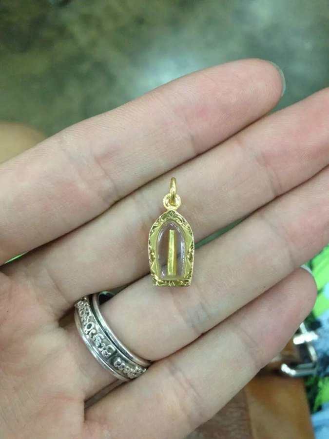 泰国佛牌龙婆坤2537古法金针保护主人挡险避意外挡恶运招财好运