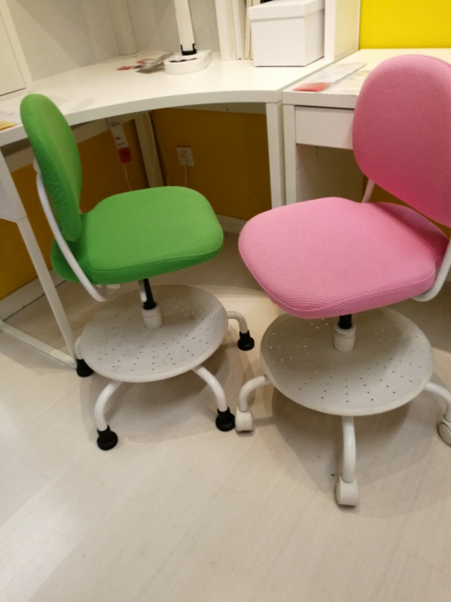 宜家 维蒙德 儿童书桌椅学习转椅儿童椅粉红色蓝 绿