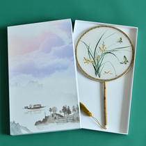 Fan gift box handbag set can hold various sizes of fan without fan