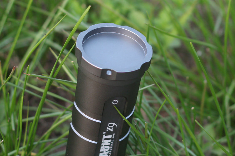 jaunt z9 充电超远射强光手电筒 无极调光打猎打鸟狩猎灯5000流明