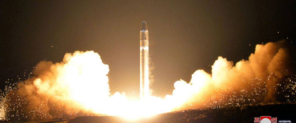 朝鲜发射火星15弹道导弹可以打到美国,突发!重大突发消息!