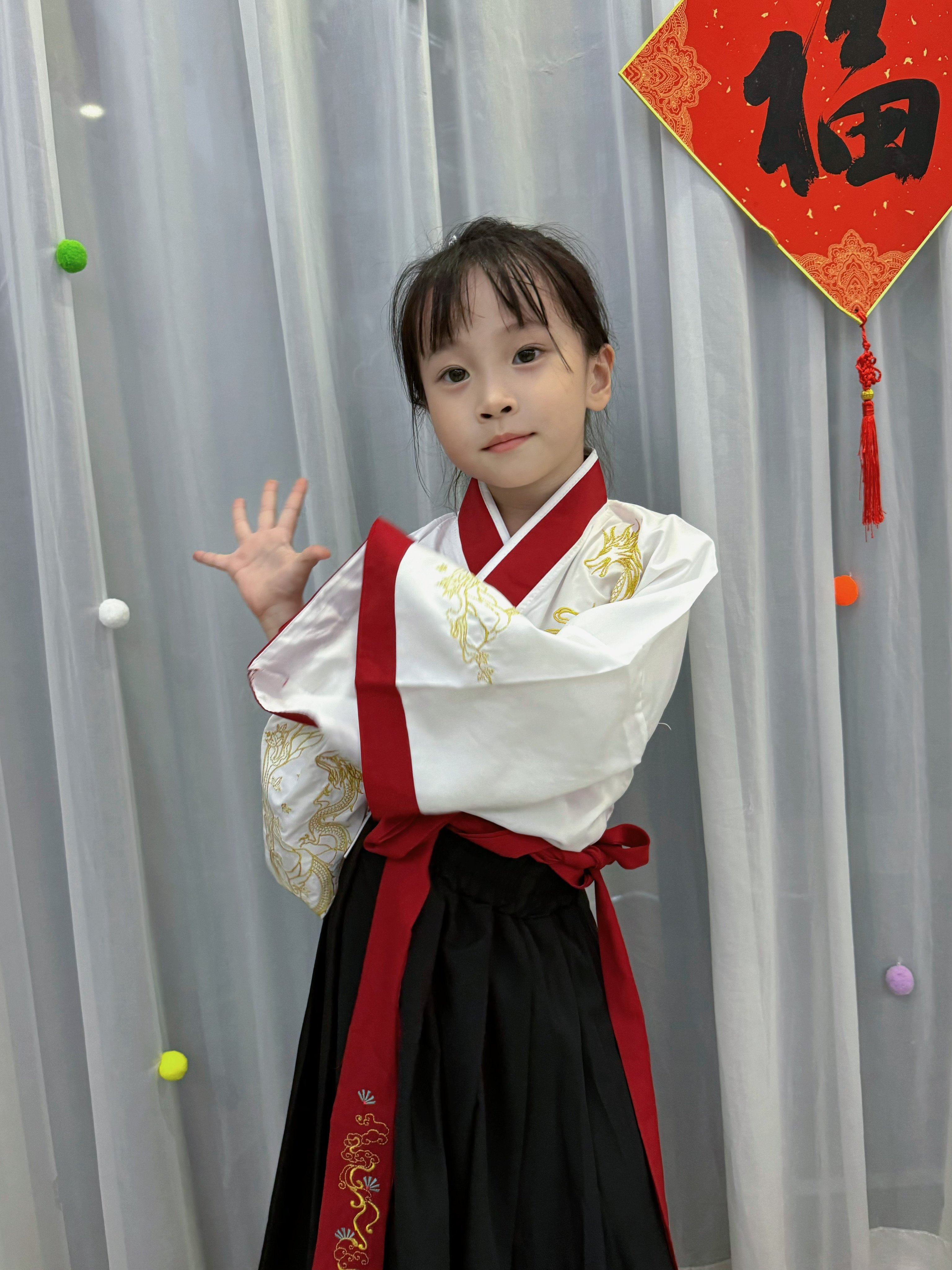 开笔礼汉服儿童国学服装一年级朗诵红色幼儿女古风古装演出服秋冬