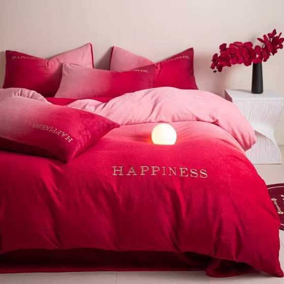 Gradient red milk velvet wedding four-piece set thickened warm quilt cover double-sided coral velvet wedding bedding
Gradient red milk velvet wedding four-piece set thickened warm quilt cover double-sided coral velvet wedding bedding