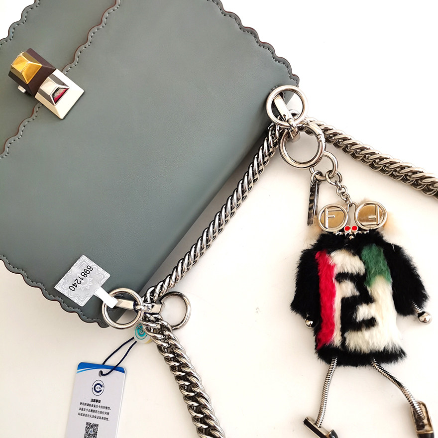 3折即刻拍已鉴定95新fend芬迪小号kani花边牛皮单肩斜挎链条女包