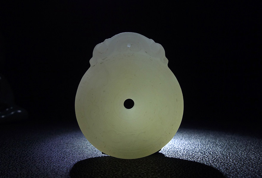 买就送车挂新疆热销和田玉白玉怀古情深仿古玉璧挂坠玉坠55.3g