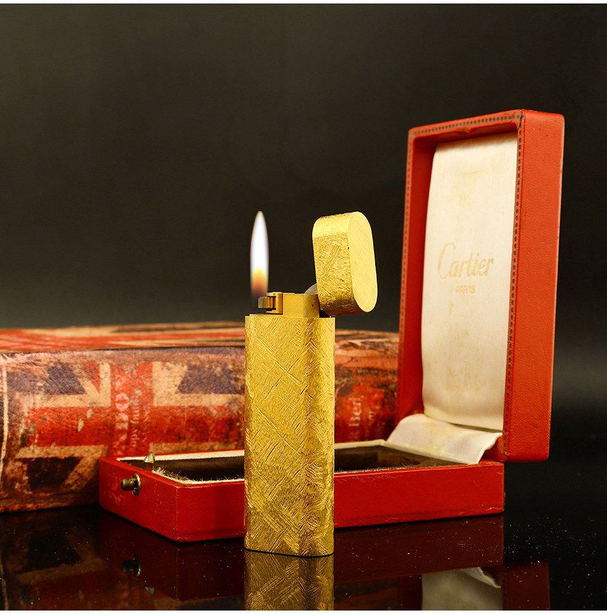 [9.5新]法国卡地亚 镀金外壳小黄鱼 气体打火机