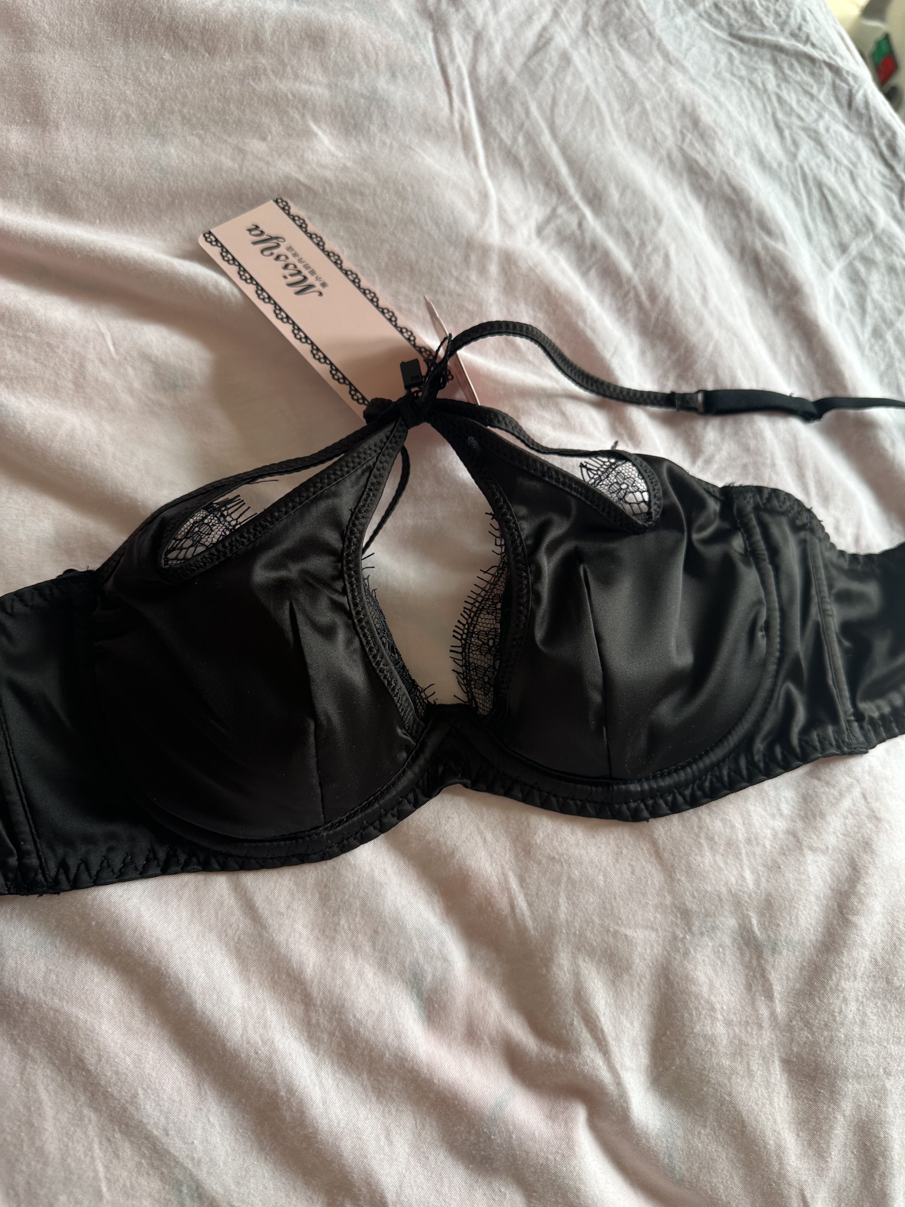 聚拢图案纯色文胸风格性感颜色分类白色