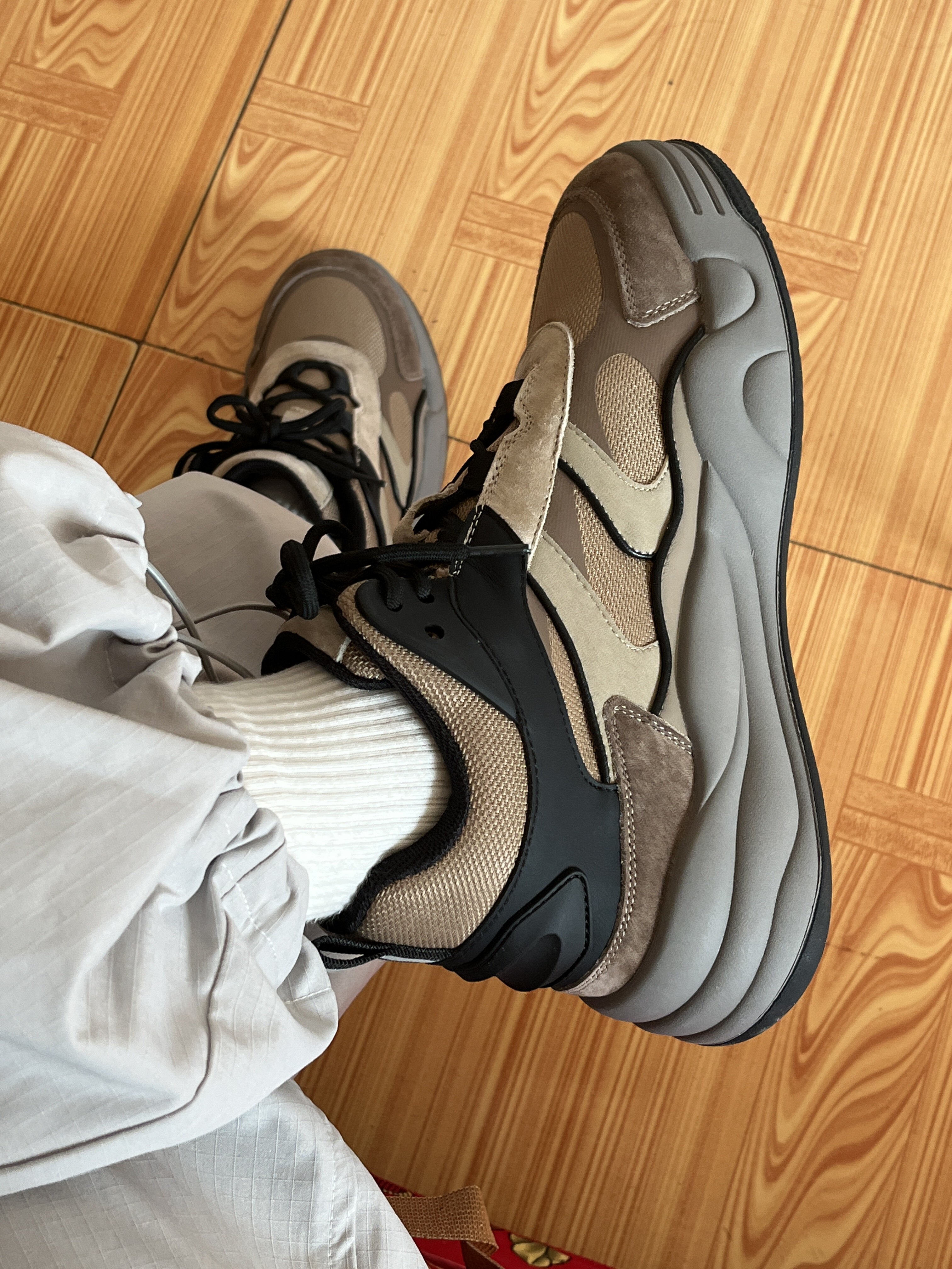 jeep吉普男鞋2025秋季新款厚底高帮板鞋百搭时尚潮流运动休闲鞋男