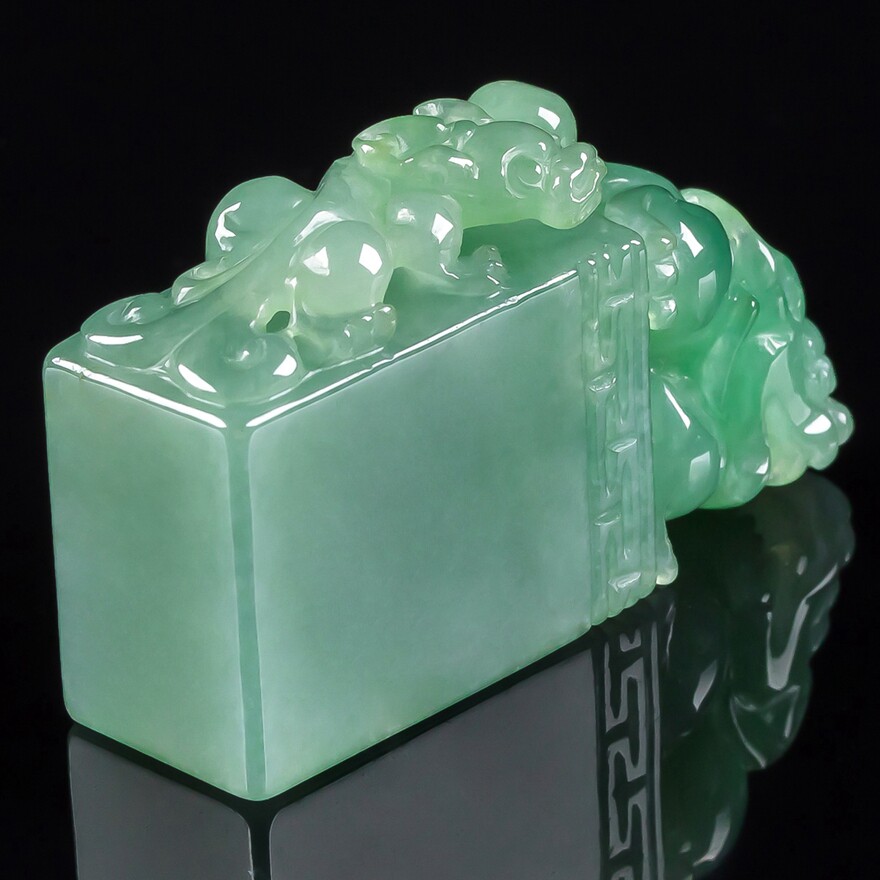 瑞兽招财天然缅甸a货翡翠冰糯种浅绿貔貅印章手把件带证书25.36