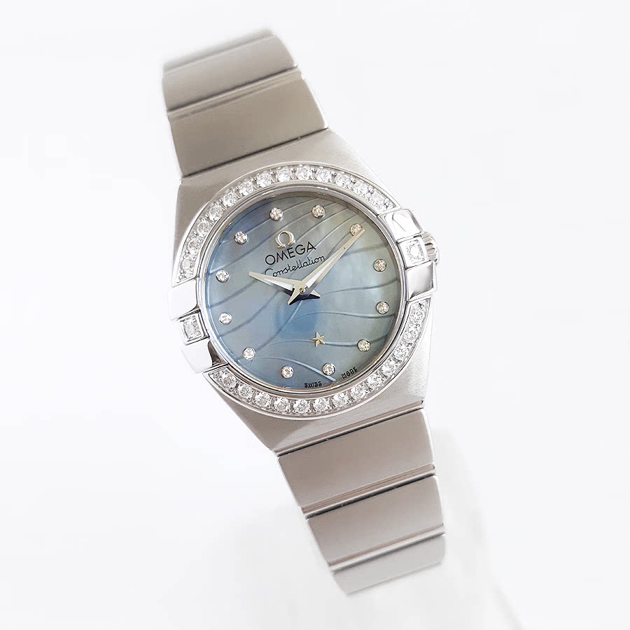 欧米茄女表星座蓝贝母镶钻石英手表女士9.8新123.10.24.60.57.001
