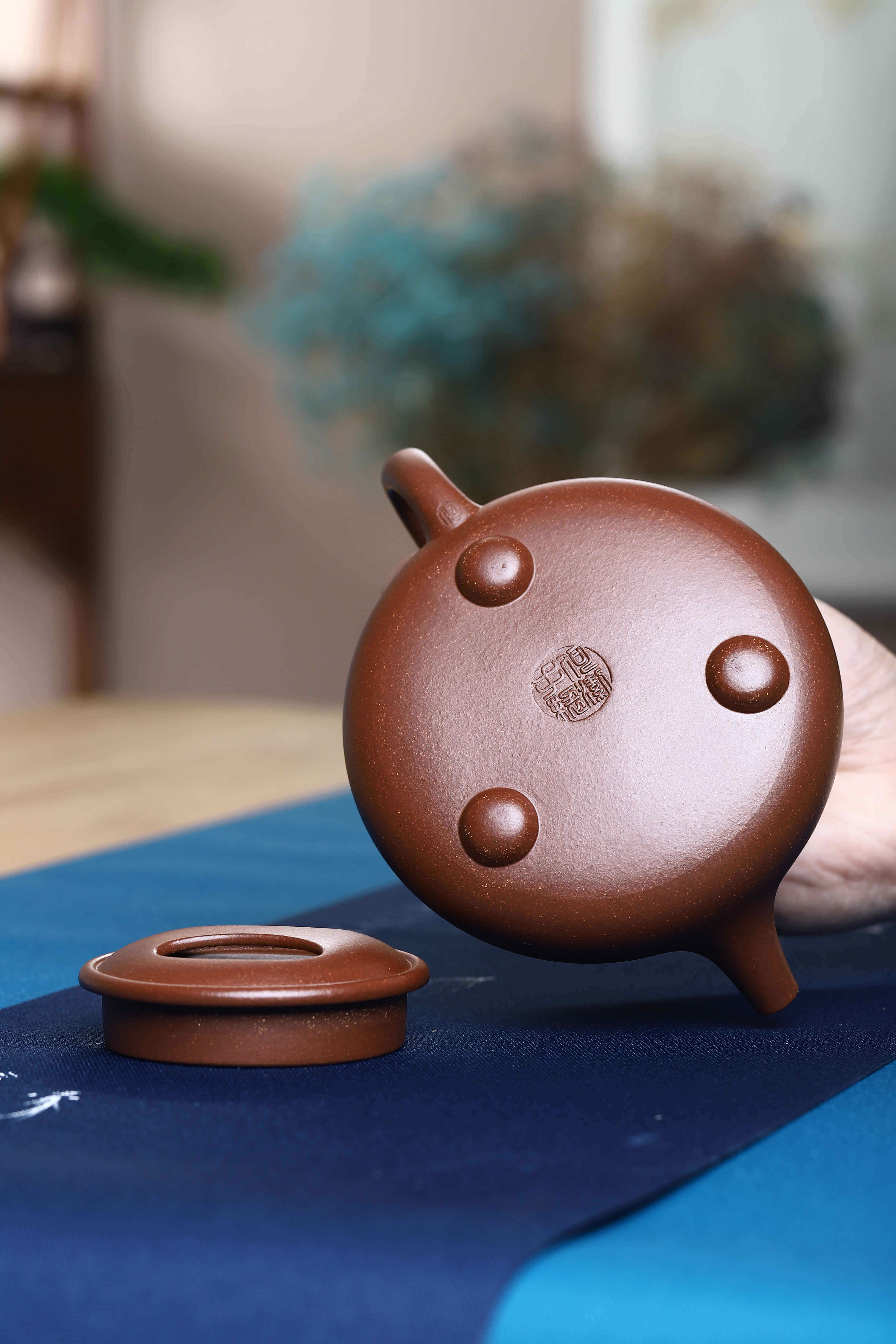 宜兴正品紫砂 保正品 何老师 助理工艺美术师 【牛盖石瓢】