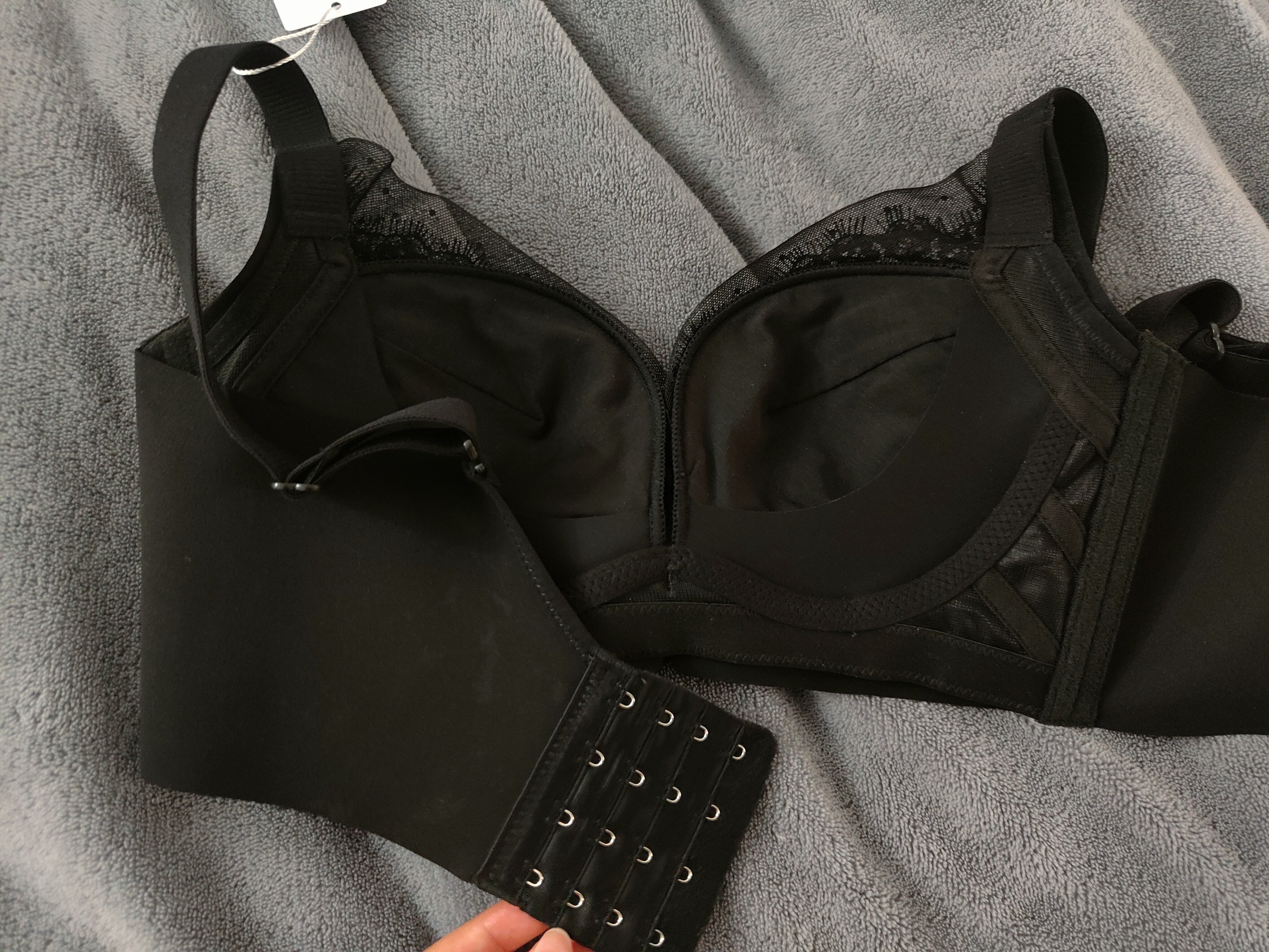 桃花季内衣女无钢圈小胸聚拢上托防下垂薄款舒适胸罩纯欲甜美文胸