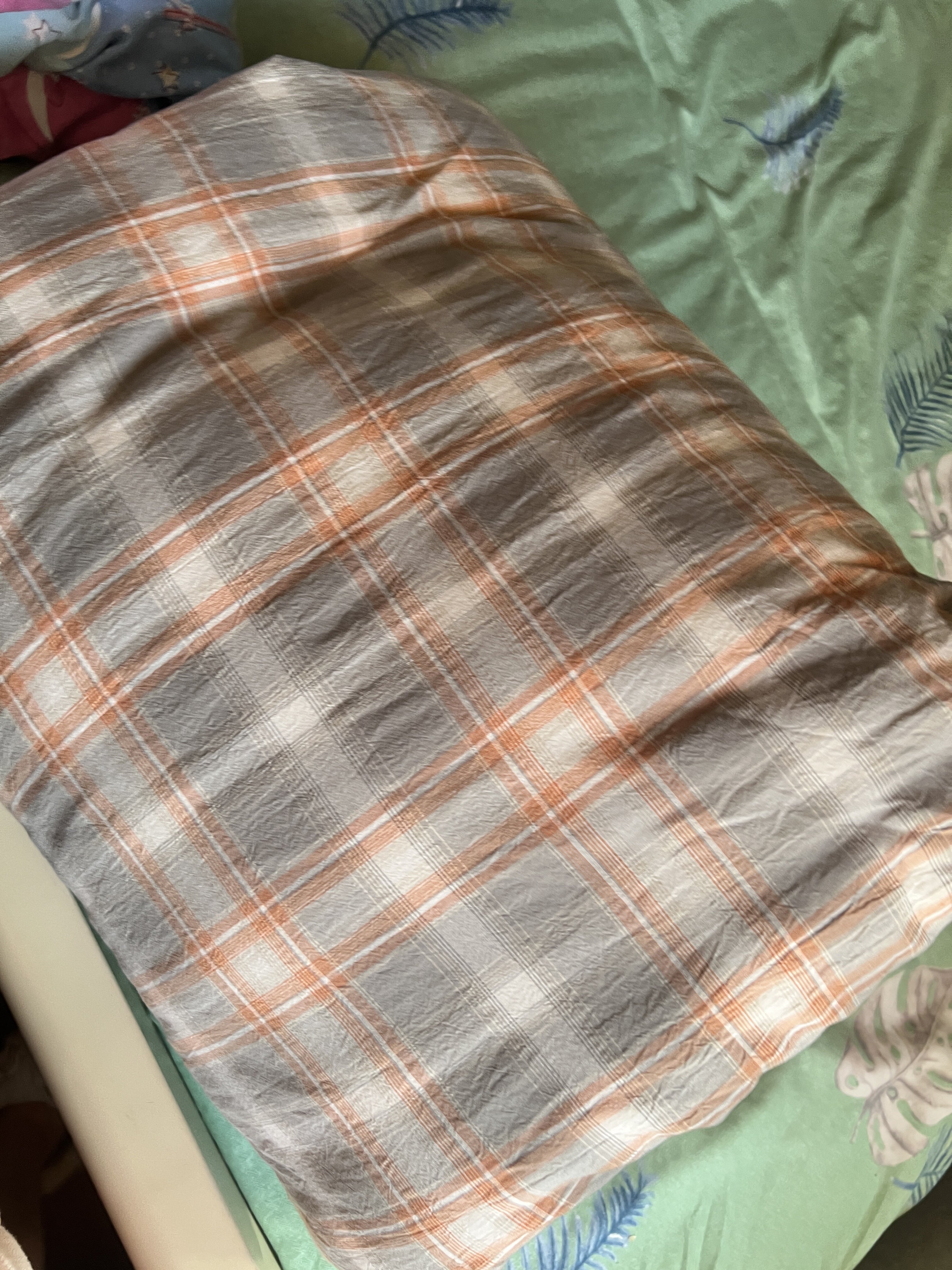 纯棉材质轻薄舒服这个天气盖正好物流很快,点赞9个月前 · 150*200cm