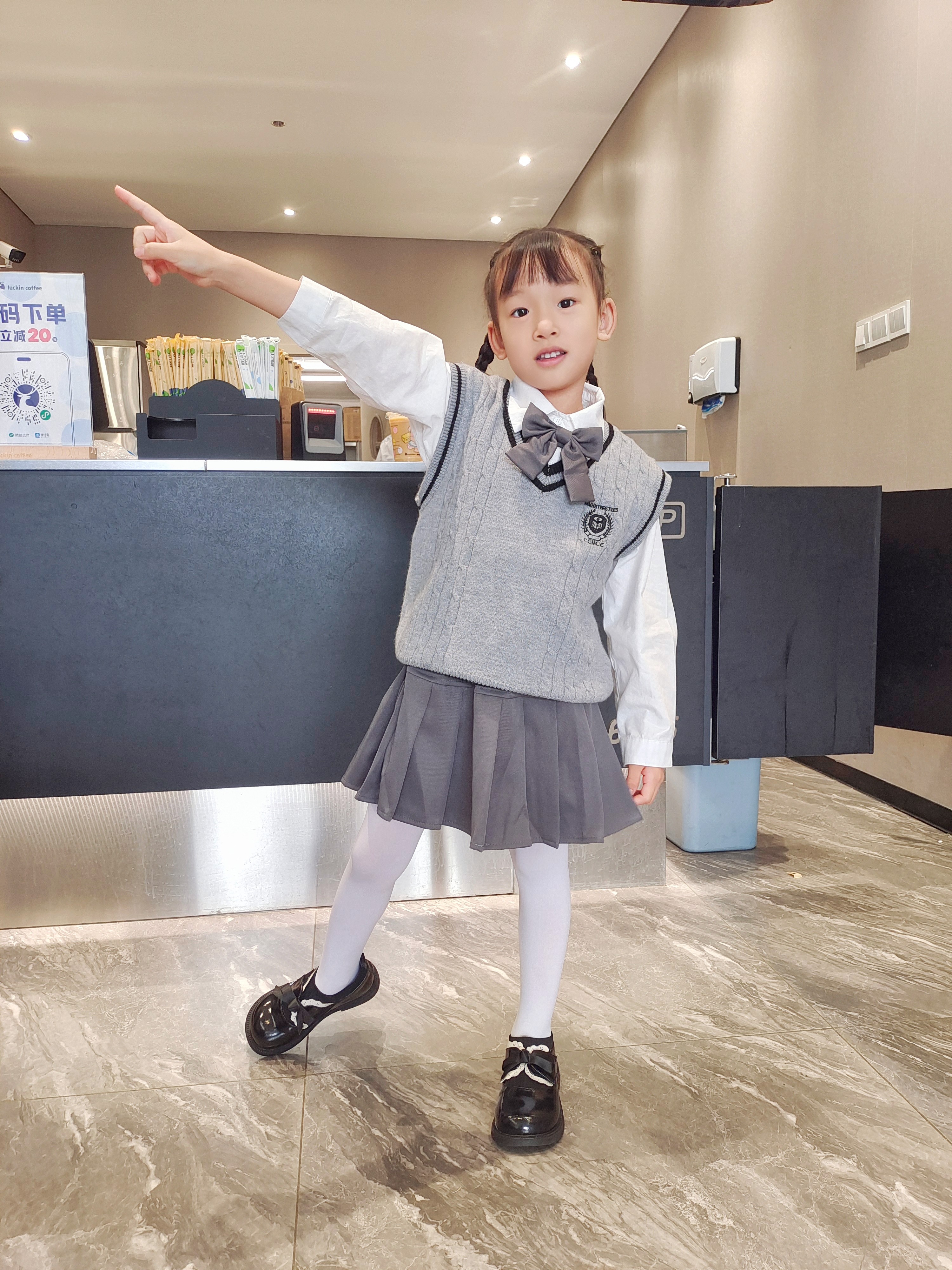 日本童装elsa keith秋季女童学院风洋气套装休闲新款儿童两件套潮