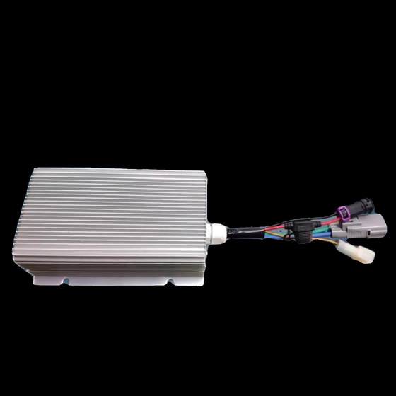 고전력 전기 자동차 분리 DC 전압 전기 4 륜 컨버터 48V60V72V ~ 12V40A50A 고전력 전기 자동차 분리 DC 전압 전기 4 륜 컨버터 48V60V72V ~ 12V40A50A