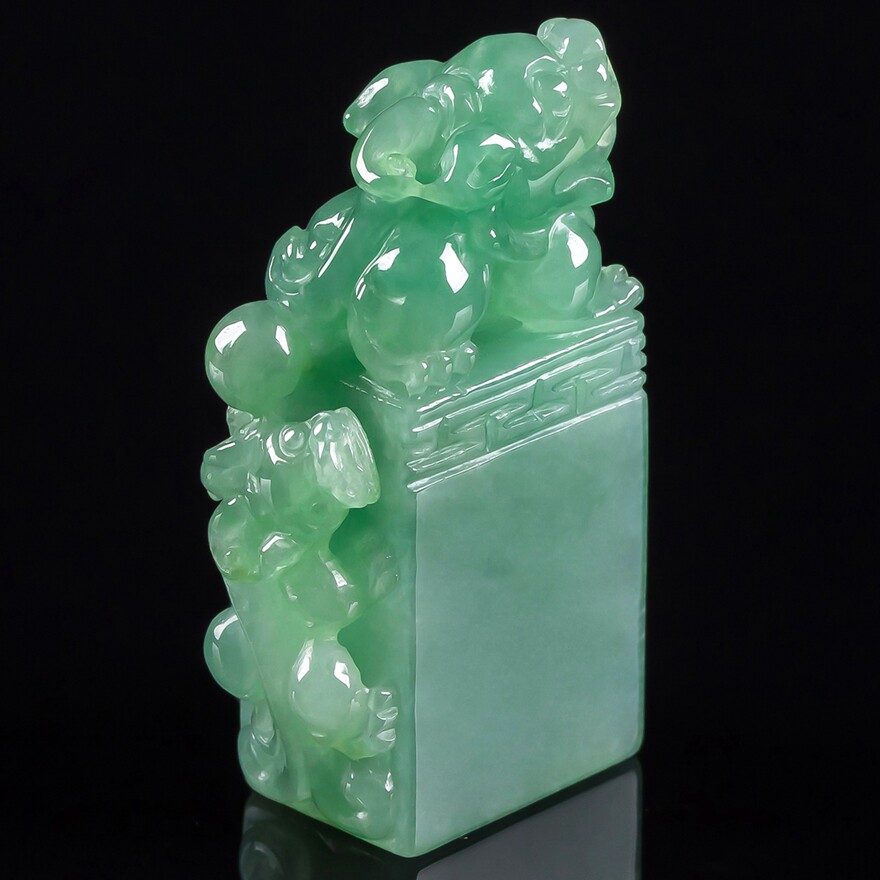 瑞兽招财天然缅甸a货翡翠冰糯种浅绿貔貅印章手把件带证书25.36
